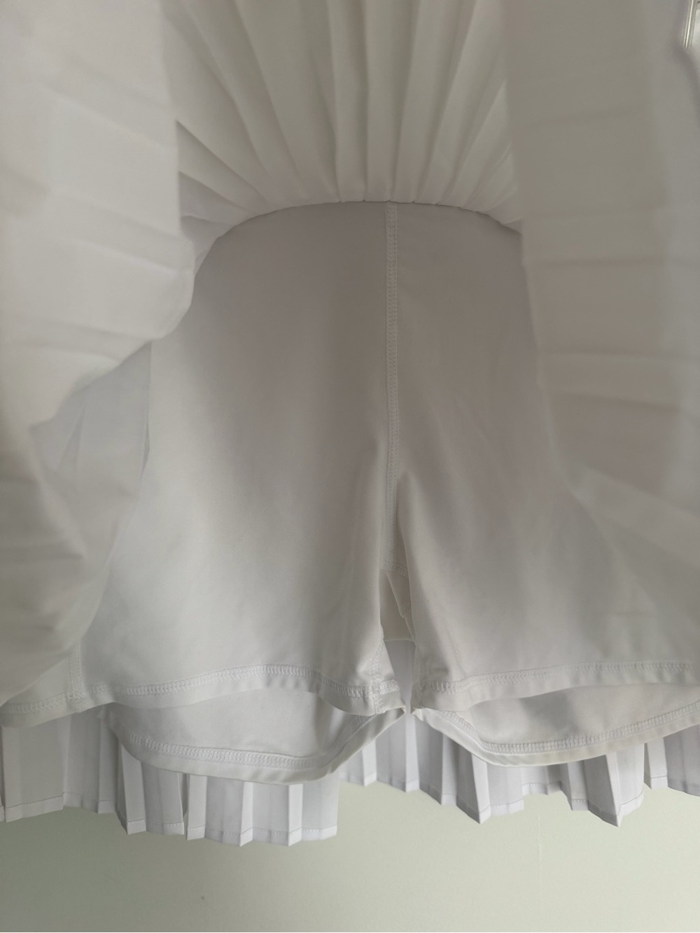 White Athletic Pleated Tennis Skort | Built-In Shorts | ACX Active | Large - Picture 4 of 6